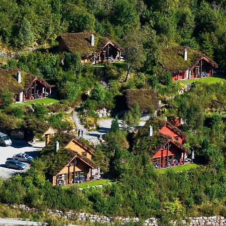 Troll Fjordhytter Syvde Exterior foto
