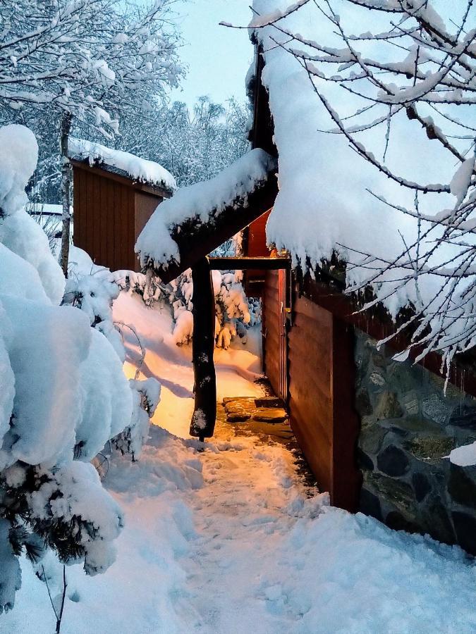 Troll Fjordhytter Syvde Exterior foto